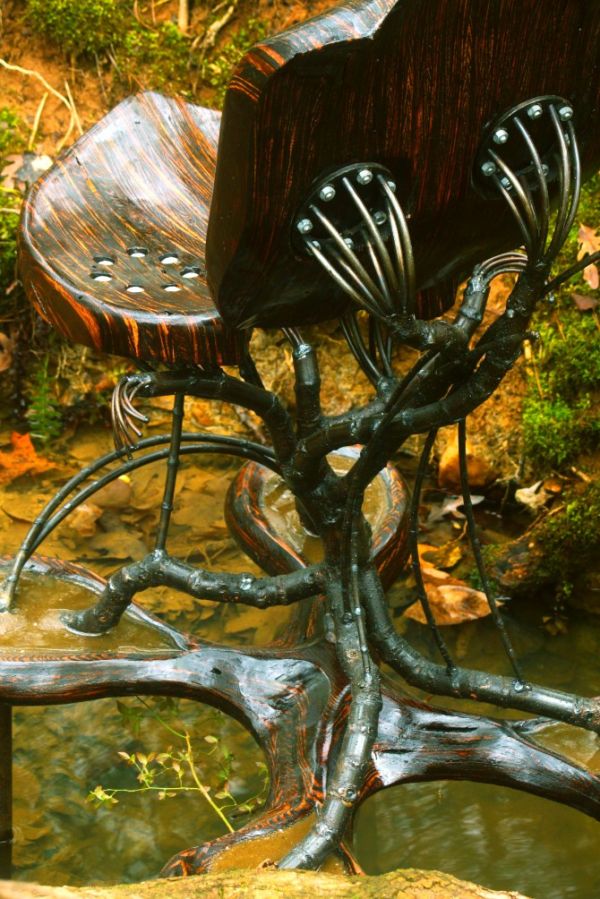 Mangrove - odjechane krzesło czerpiące wzorce z przyrody