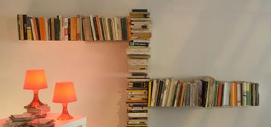 Dyskretne półki na książki