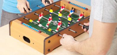 Zagraj w piłkarzyki na mini-stole