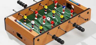 Zagraj w piłkarzyki na mini-stole
