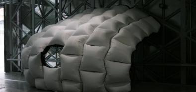 Namiot z poduszek powietrznych