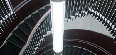 Oświetlenie klatki schodowej rodem z filmów SF