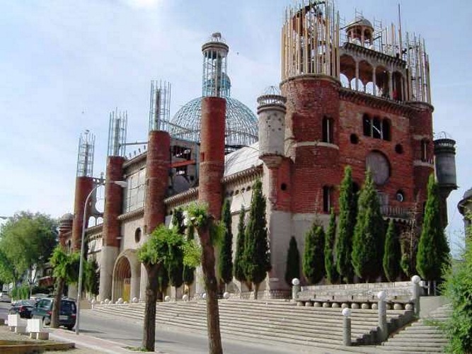 W Madrycie powstaje katedra ze... śmieci
