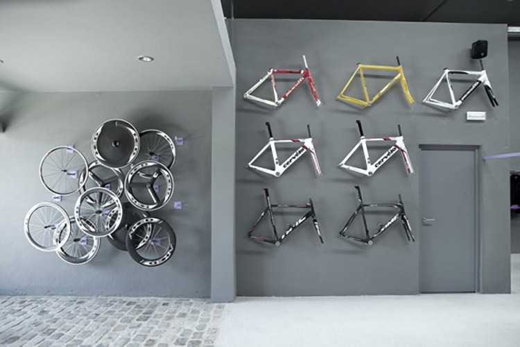 Sklep rowerowy niczym galeria sztuki