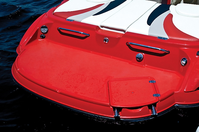 Stingray 225SX - najszybsza luksusowa łódź na świecie