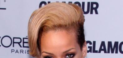 Rihanna - fryzura i seksowne wdzianko to jej styl