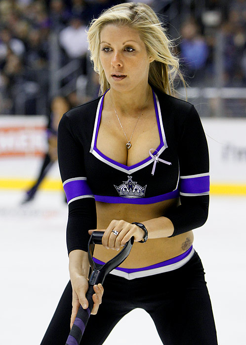NHL. Cheerleaderki Los Angeles Kings - dziewczyny ze Staples Center
