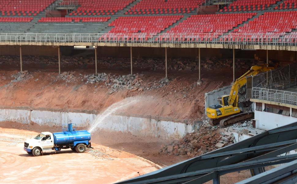 Mineirao - prace na stadionie w Belo Horizonte