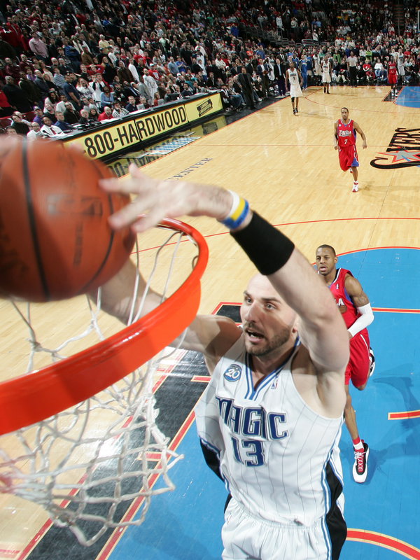 NBA: Phoenix przegrali z New Orleans Hornets, Marcin Gortat zagrał