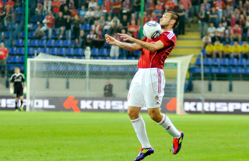 T-Mobile Ekstraklasa: Legia zagra z Wisłą, a Śląsk z Polonią, hitowe mecze w lidze 