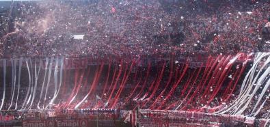 Andres Rios zdobywa bramkę w meczu River Plate vs. Atletico Atlanta
