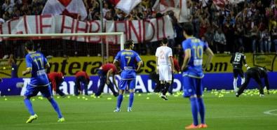 Primera Division: "Tenisowy" protest na meczu Sevilla vs. Levante