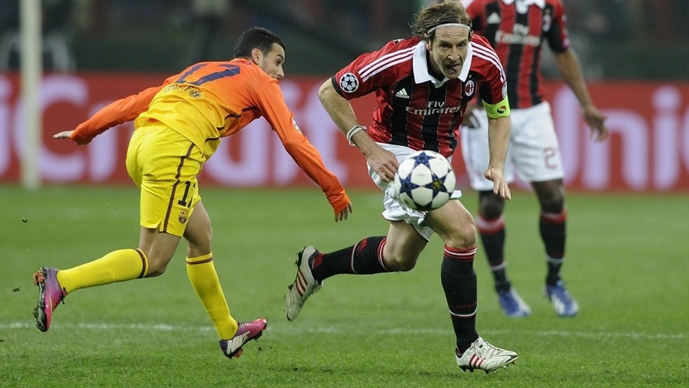 Liga Mistrzów: Milan pokonał Barcelone, Galatasaray zremisowało z Schalke