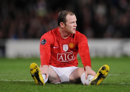 Wayne Rooney - "Ograniczyłem liczbę głupich wślizgów i głupich błędów"
