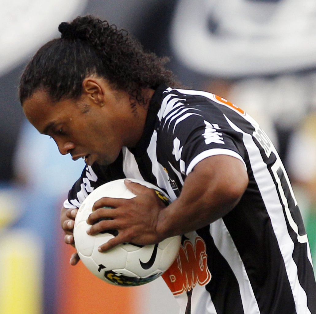 Ronaldinho zostaje w Atletico Mineiro
