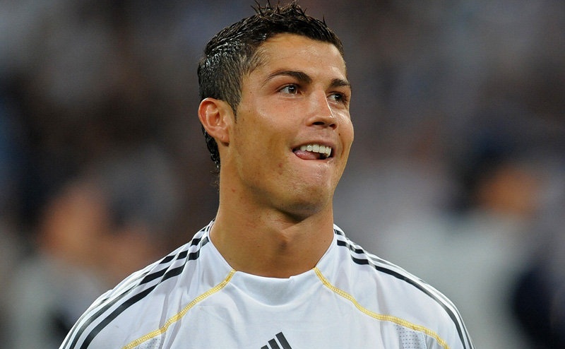 Real Madryt wygrywa, hat-trick Higuaina, setny mecz Cristiano Ronaldo