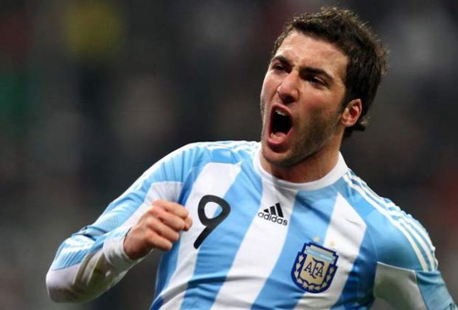 Piłka nożna: Argentyna pokonała Urugwaj. Dwa gole Messiego