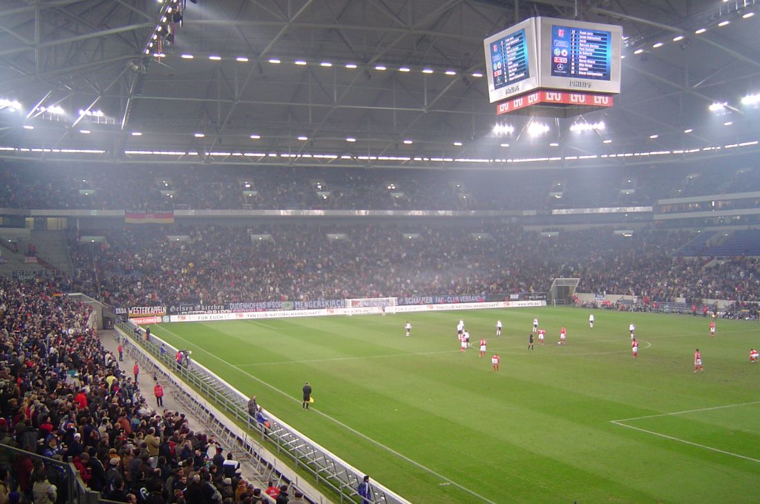 FC Twente Enschede będzie grało na Veltins Arena?