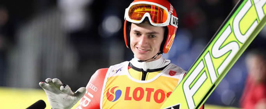 PŚ w skokach narciarskich: Richard Freitag wygrywa, Kamil Stoch 13.