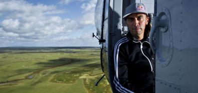 Red Bull Tartary 2012: Valery Rozov leciał na wysokości 4 tysięcy metrów