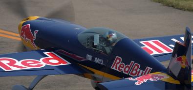 Red Bull Air Race - Szef Texas Motor Speedway w powietrzu