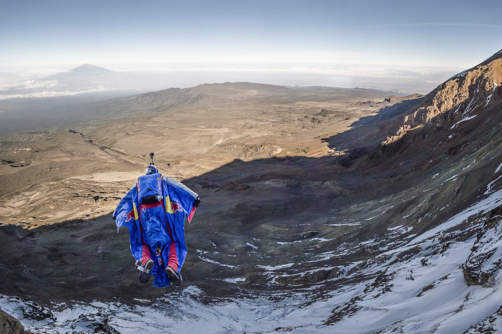 Valery Rozov oddał skok BASE z Kilimandżaro!