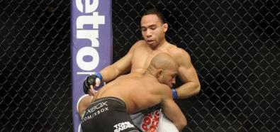 UFC: Demetrious Johnson pokonał Johna Dodsona
