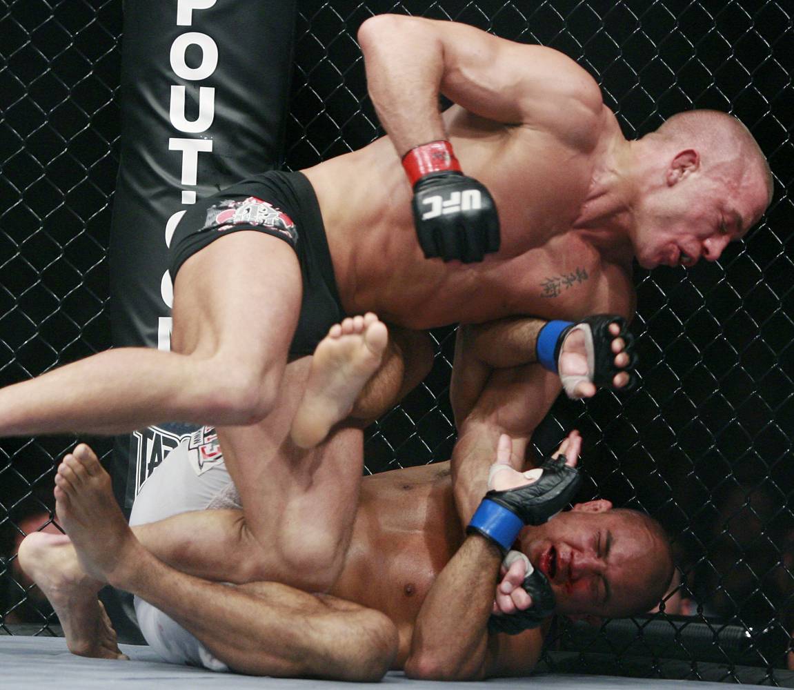 UFC: Georges St-Pierre zrzekł się pasa!