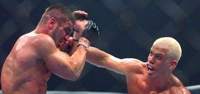 UFC 133: Rashad Evans nokautuje Tito Ortiza