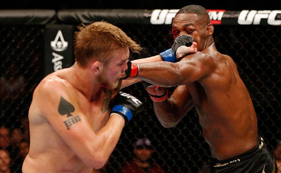 UFC: Cormier pokonał Gustafssona i zachował pas