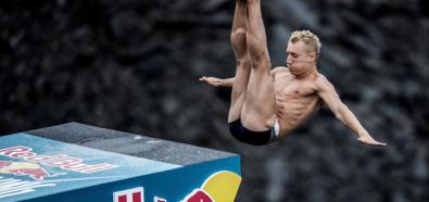 Krzysztof Kolanus na podium w Red Bull Cliff Diving w Hiszpanii