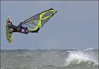 Freestyle Windsurfing i Wave Windsurfing - ewolucje z deską i żaglem