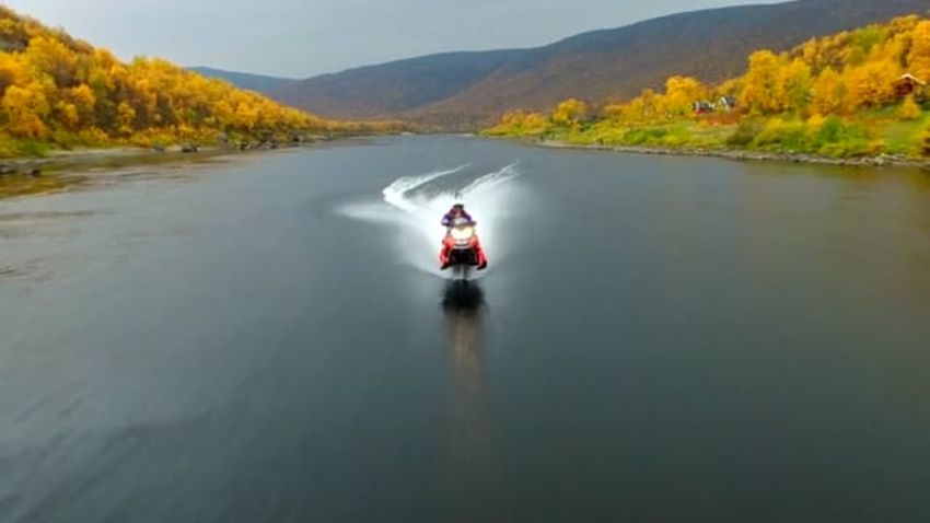 Rekord świata w długości przejazdu skuterem po wodzie