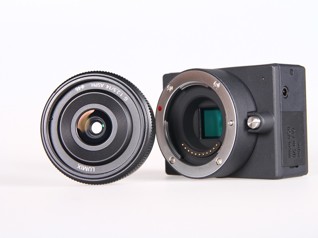 Z Camera E1