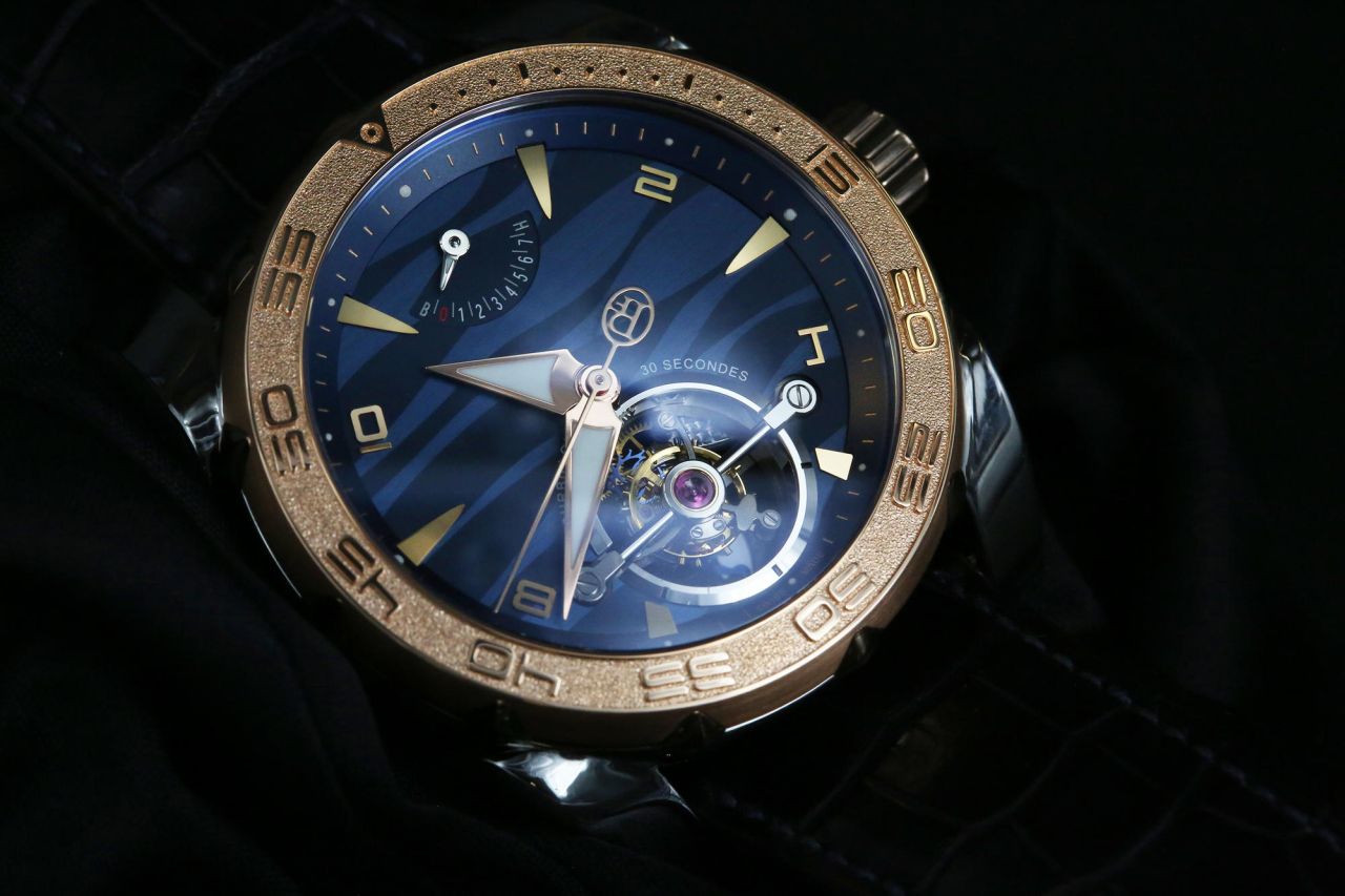 Parmigiani Fleurier Pershing Tourbillon Abyss - sportowy, luksusowy zegarek